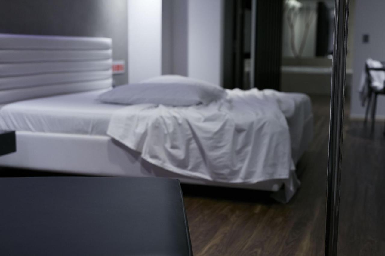 ג'וינוויל Luv Motel מראה חיצוני תמונה